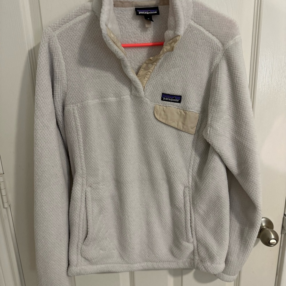 Patagonia pullover size Medium